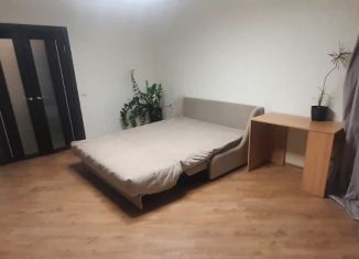 Сдача в аренду 1-комнатной квартиры, 42 м2, Калужская область, Хрустальная улица, 44к6