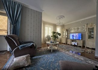 Продается дом, 280 м2, посёлок городского типа Ленинкент, шоссе Дружбы Народов