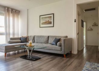 Продам 2-ком. квартиру, 40 м2, Сочи, микрорайон Бытха, Ясногорская улица, 16/8к2