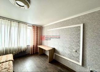 Трехкомнатная квартира на продажу, 59 м2, Белгородская область, Комсомольский проспект, 33