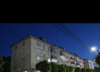 Сдам в аренду 2-комнатную квартиру, 40 м2, Чебоксары, улица Дзержинского, 19, Ленинский район