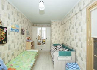 Продажа 3-комнатной квартиры, 55.4 м2, Омская область, улица Романенко, 2