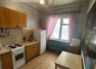 Продаю двухкомнатную квартиру, 52.5 м2, Мурманская область, Путейская улица