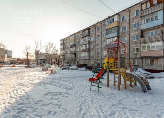 Продается трехкомнатная квартира, 56 м2, Барнаул, улица Советской Армии, 146