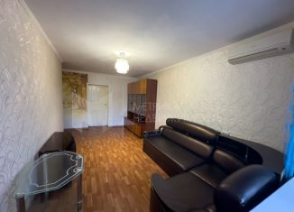Продается трехкомнатная квартира, 59 м2, Тюменская область, Авторемонтная улица, 21