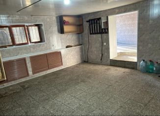 Сдам в аренду помещение свободного назначения, 45 м2, Махачкала, проспект Имама Шамиля, 44, Советский район