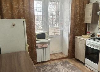 Сдам в аренду 1-ком. квартиру, 32 м2, Пласт, улица Сумина, 3