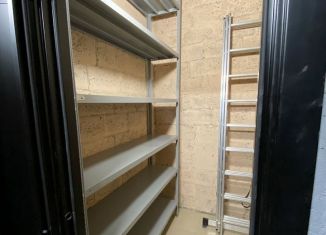 Продам гараж, 10 м2, Тюмень, улица Тимирязева, 8к1