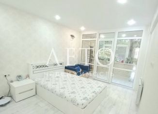 Трехкомнатная квартира на продажу, 70 м2, Сочи, микрорайон Донская, Донская улица, 100А