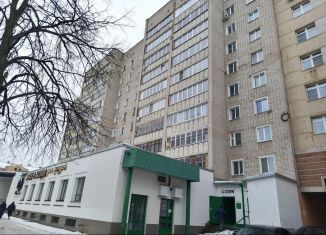 Продам 2-ком. квартиру, 48 м2, Киров, Красноармейская улица, 5, Первомайский район