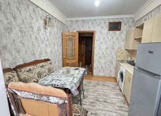 Сдача в аренду 1-ком. квартиры, 43 м2, Каспийск, улица Ленина, 50