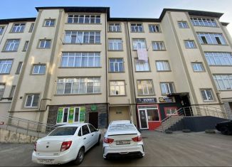 Продаю 2-комнатную квартиру, 58.5 м2, Нальчик, Солнечная улица, 10к2