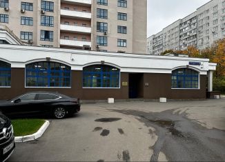 Продам торговую площадь, 728 м2, Москва, улица Маршала Василевского, 13к3, метро Щукинская