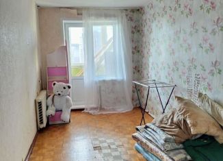 Сдается в аренду трехкомнатная квартира, 56 м2, Коломна, улица Девичье Поле, 13