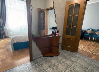 Сдается 2-ком. квартира, 55.8 м2, Москва, Кутузовский проспект, 10, метро Студенческая