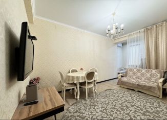 Продаю 2-комнатную квартиру, 70 м2, Махачкала, улица Тулпара Мусалаева, 16А, ЖК Лазурный Берег