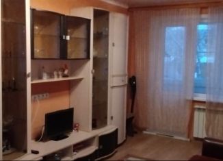 Аренда 1-ком. квартиры, 30 м2, Новомосковск, улица Есенина, 5А