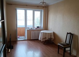 Продажа 2-ком. квартиры, 52 м2, город Светлый, улица Тельмана, 6