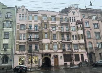 Продам комнату, 35 м2, Санкт-Петербург, проспект Добролюбова, 21