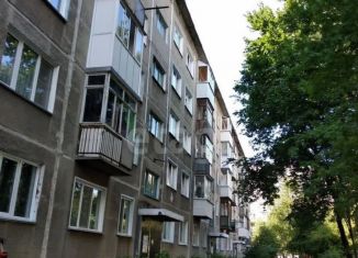 Продаю трехкомнатную квартиру, 58 м2, Новосибирск, метро Речной вокзал, улица Белинского, 202