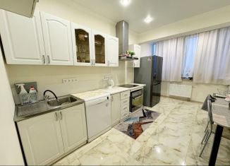 Сдам в аренду 3-ком. квартиру, 105 м2, Татарстан, Роторная улица, 27Д