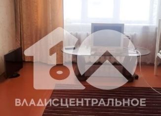 Трехкомнатная квартира на продажу, 65 м2, Бердск, улица Лелюха, 3