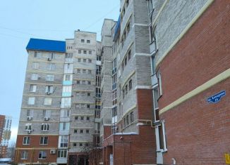 Продам 3-ком. квартиру, 88 м2, Омск, проспект Комарова, 19, Кировский округ