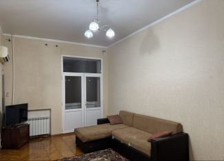 Сдается в аренду 2-ком. квартира, 50 м2, Дагестан, Советская улица, 19