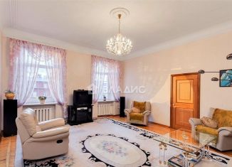 Продам 4-комнатную квартиру, 130 м2, Москва, Никитский бульвар, 12, метро Арбатская