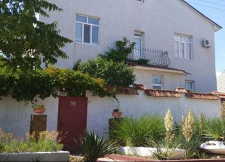 Продаю дом, 379 м2, Евпатория, Светлая улица, 9