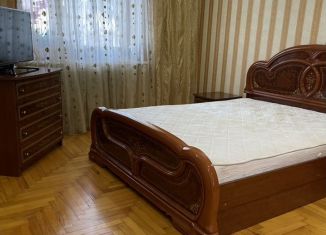 Продам 1-ком. квартиру, 35 м2, Нальчик, проспект Ленина, 52