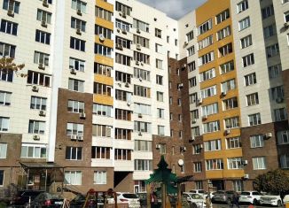 Продам 4-ком. квартиру, 133 м2, Курск, улица Володарского, 70, Центральный округ