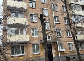 Двухкомнатная квартира на продажу, 41 м2, Москва, Угловой переулок, 26, метро Менделеевская