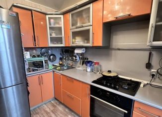 Продажа 2-ком. квартиры, 50 м2, Салават, улица Чапаева, 26