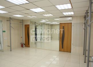 Продается торговая площадь, 159 м2, Серов, улица Луначарского, 11