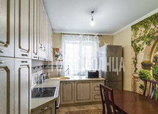 Продается 3-ком. квартира, 72 м2, Омск, Харьковская улица, 27