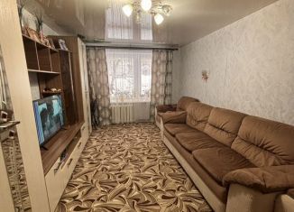 Продажа трехкомнатной квартиры, 60.9 м2, Кирово-Чепецк, улица Ленина, 68