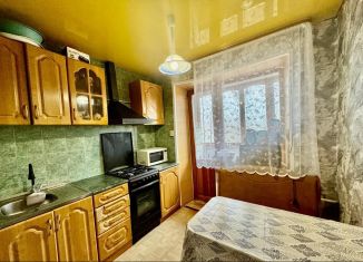 Продам 2-комнатную квартиру, 44 м2, Астрахань, Парковая улица, 10