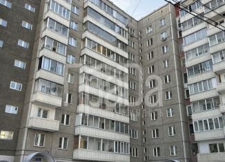 Продам 4-ком. квартиру, 81.8 м2, Красноярск, Светлогорский переулок, 10, Советский район