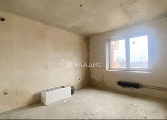 Продам 3-комнатную квартиру, 76.6 м2, Лобня, Батарейная улица, 8