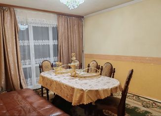 Продажа 4-комнатной квартиры, 73 м2, Самарская область, улица Лизы Чайкиной, 71