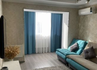 Продается 2-ком. квартира, 57 м2, Владикавказ, улица Цоколаева, 20