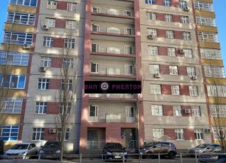 Продается 3-ком. квартира, 85.5 м2, Оренбург, улица 60 лет Октября, 1В