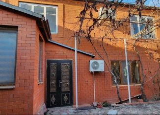 Продаю дом, 260 м2, Хасавюрт, улица Мичурина, 123