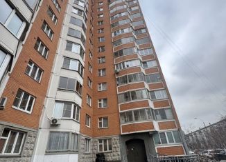 Сдаю 1-ком. квартиру, 40 м2, Москва, Перовская улица, 36к3, метро Перово