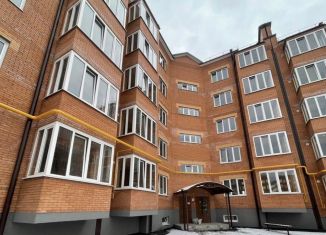 Продам однокомнатную квартиру, 38 м2, Владикавказ, улица Хадарцева, 39