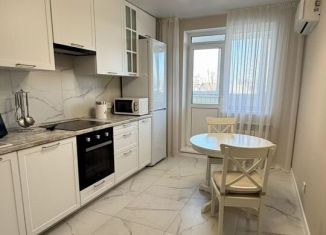 Продам 1-комнатную квартиру, 39.3 м2, Энгельс, Красноармейская улица, 88А