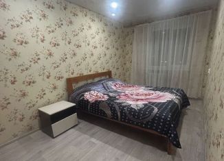 Сдается в аренду 2-ком. квартира, 47 м2, Новочеркасск, улица Комарова, 2