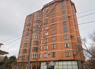 Продам 3-комнатную квартиру, 92 м2, Дербент, проспект Агасиева, 18Ж