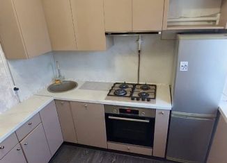 Продажа двухкомнатной квартиры, 43 м2, Истра, площадь Революции, 9